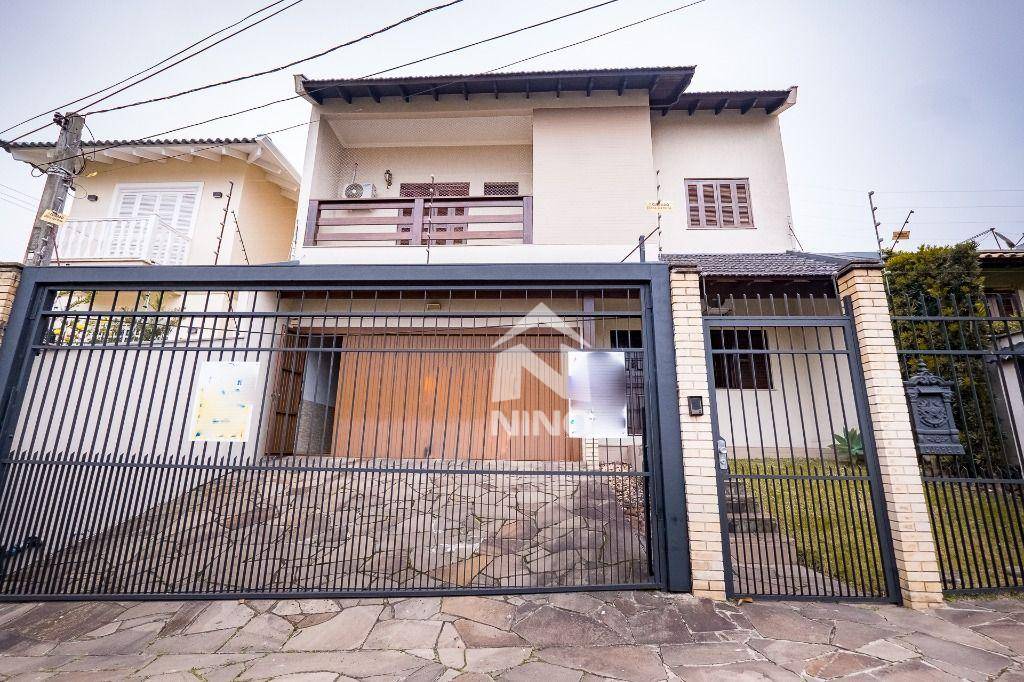 Casa com 3 dormitórios à venda, 220 m² - Vale do Sol - Cachoeirinha/RS