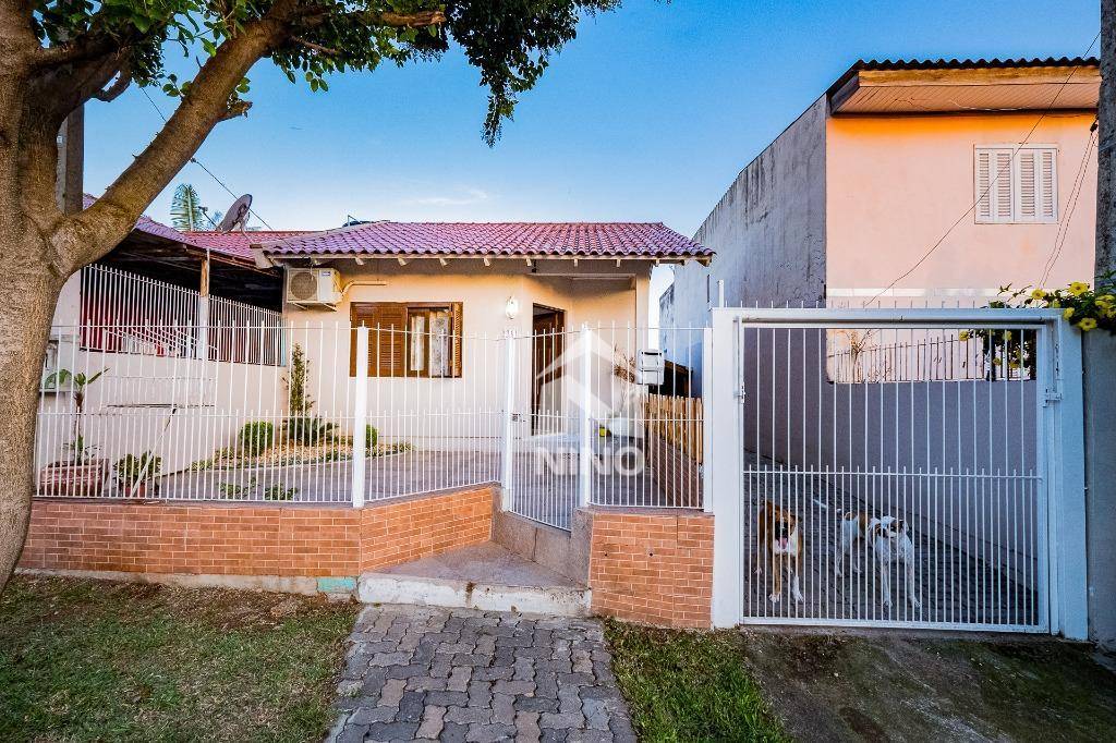 Casa com 2 dormitórios à venda,