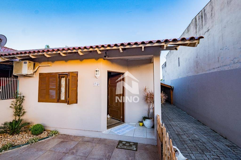 Casa com 2 dormitórios à venda,